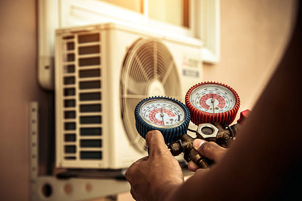 Professional Hvac technician working in Osseo, WI